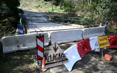 Enige brug naar Frans vakantiepark is ingestort