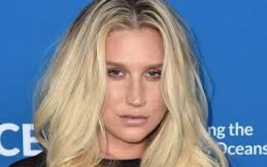 Kesha zegt dat muziekindustie bang voor haar moet zijn: ‘Ik ga alles delen’