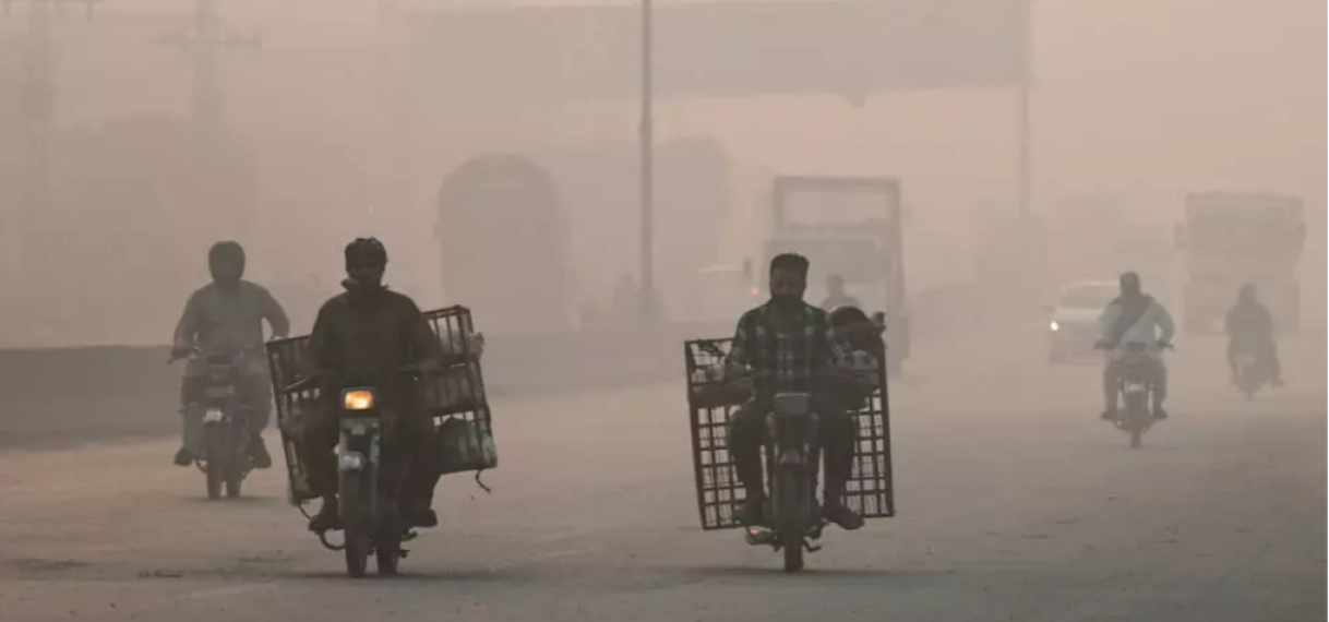 Ernstige luchtvervuiling in Pakistan, basisscholen in miljoenenstad Lahore dicht