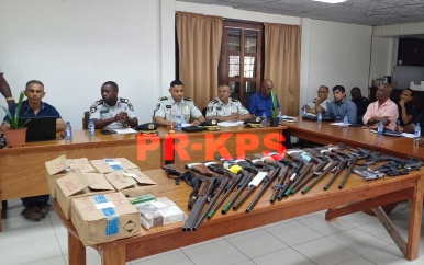 Het Korps Politie Suriname belegd persconferentie met betrekking tot resultaten veiligheidshandhaving en veiligheidsmaatregelen