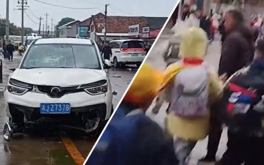 Chinese kinderen rennen gillend weg nadat auto op ze inrijdt