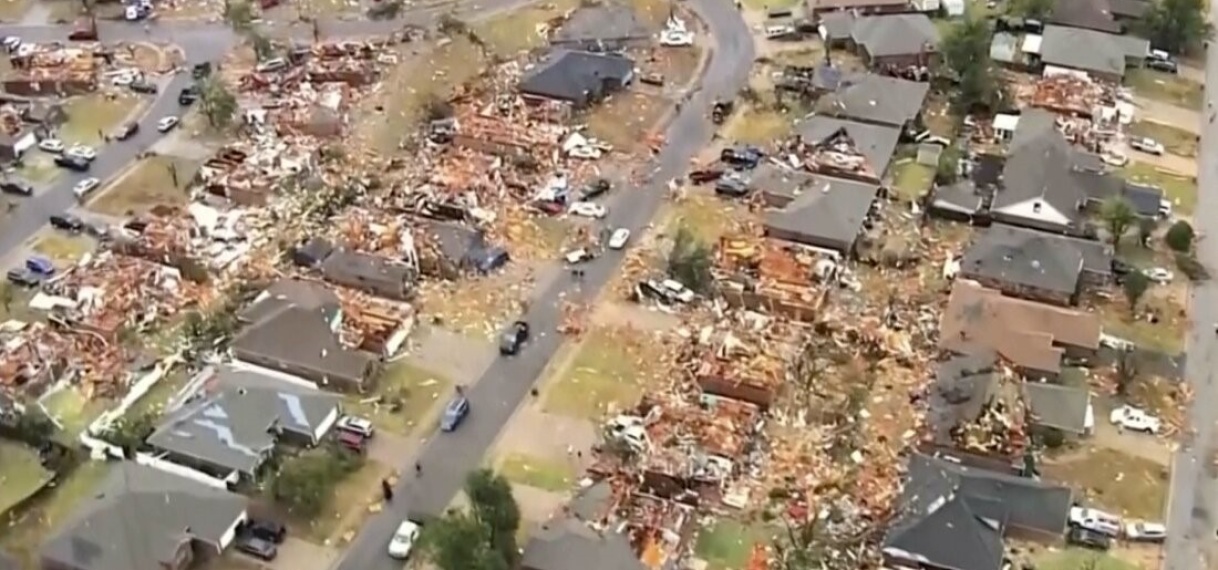 Luchtbeelden tonen enorme ravage na tornado’s in Oklahoma