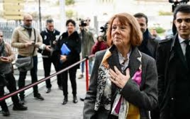 20 jaar cel geëist tegen Fransman die zijn vrouw jarenlang liet verkrachten
