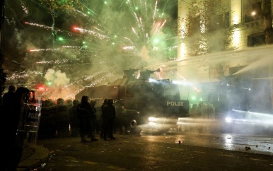 Opnieuw onrustige nacht in Georgische hoofdstad Tbilisi, oppositieleider opgepakt