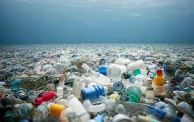 Fel debat rond internationaal verdrag tegen plasticvervuiling