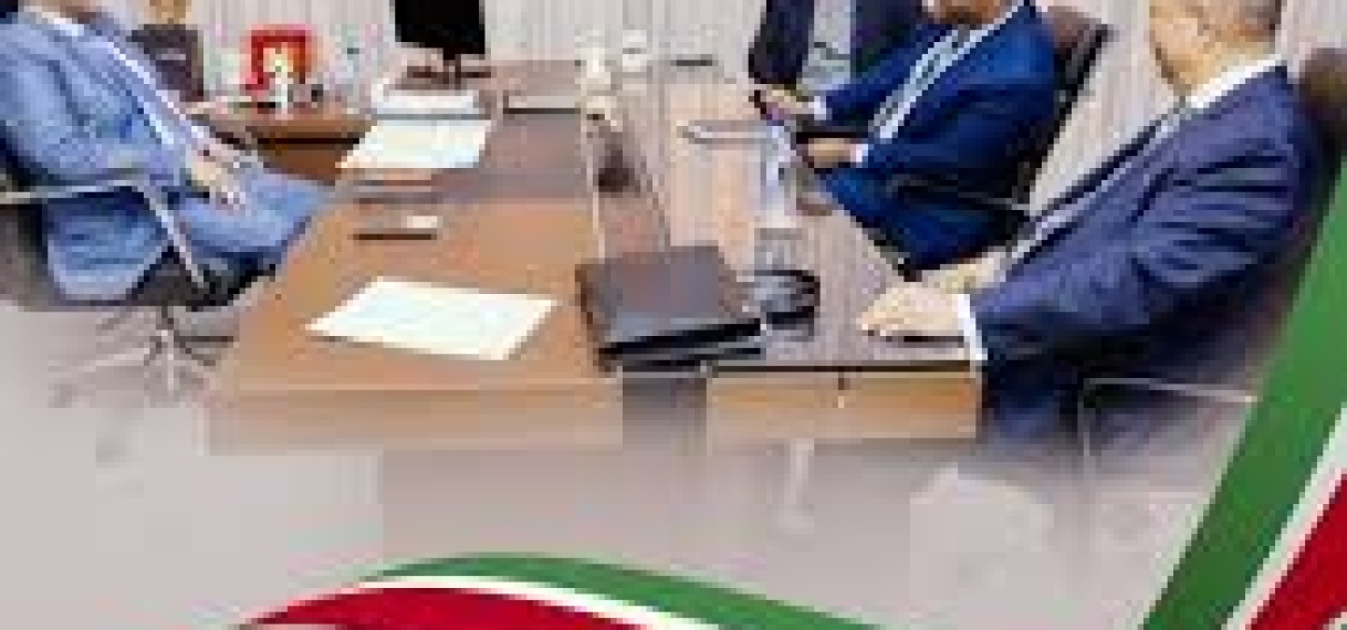 President Santokhi feliciteert samenleving met goedkeuring 8e review IMF Programma