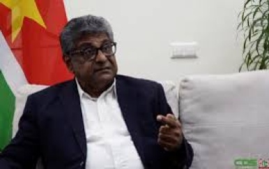 Suriname krimpt ambtenarenapparaat in en bespaart miljarden: Minister Raghoebarsing blikt terug op 2024