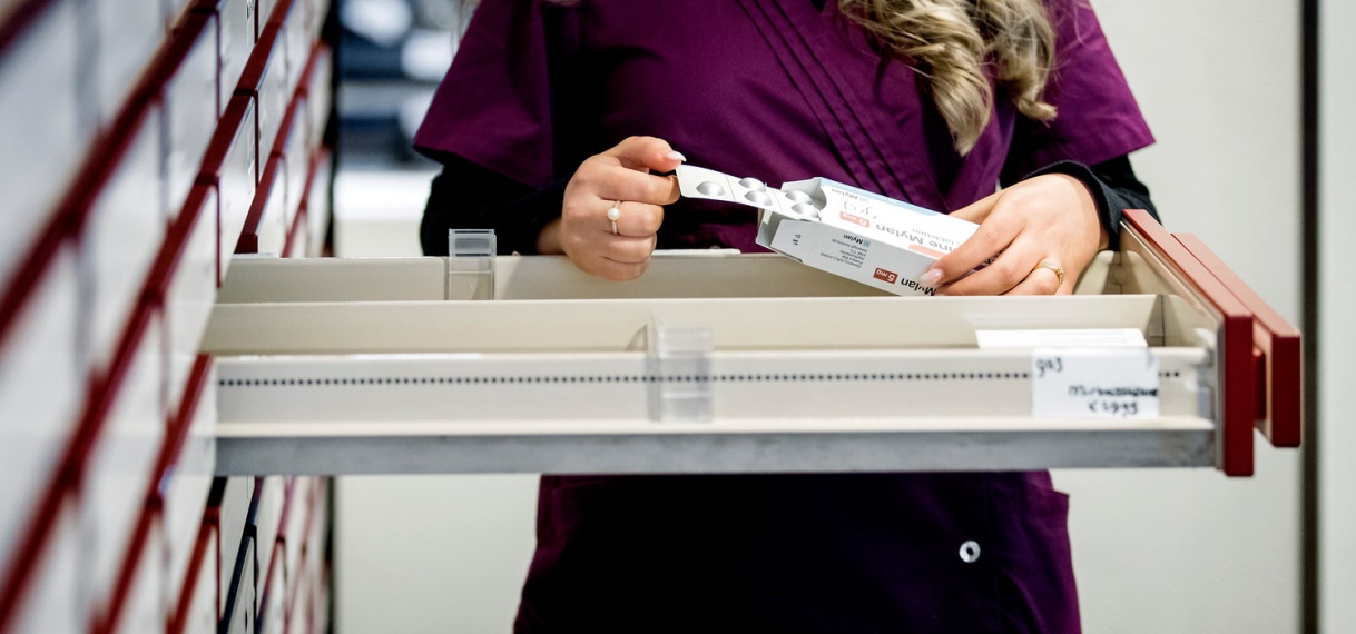 Zorgpersoneel steelt medicijnen van werk, elke twee weken een ontslag