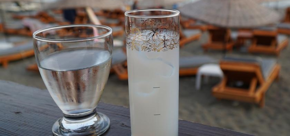Giftige alcohol eist veel levens in Istanboel, ministerie waarschuwt Nederlanders
