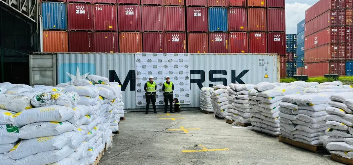 Politie vindt 8.200 kilo cocaïne in Colombiaanse haven