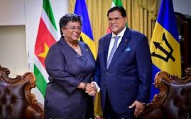 Mottley: “Goede toekomst Suriname; regio herpakt zich”