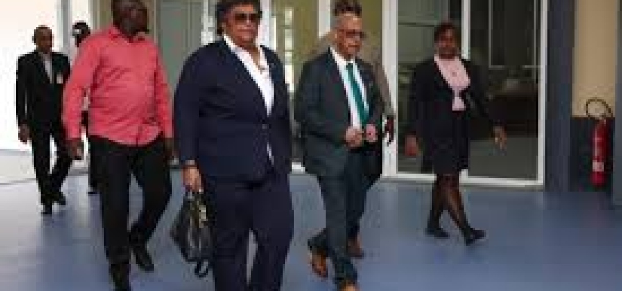 Premier Mottley zet in op intensievere relatie met Suriname
