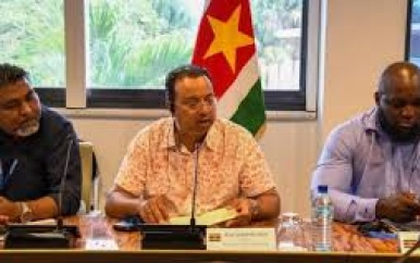 Suriname en Frans-Guyana bespreken beter beheer grensrivieren