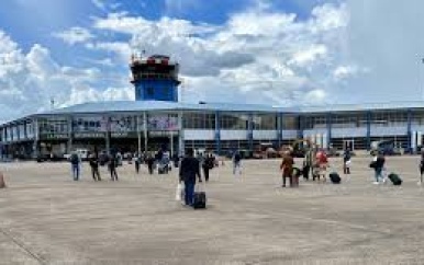 Johan Adolf Pengel International Airport krijgt hoge communicatiemast