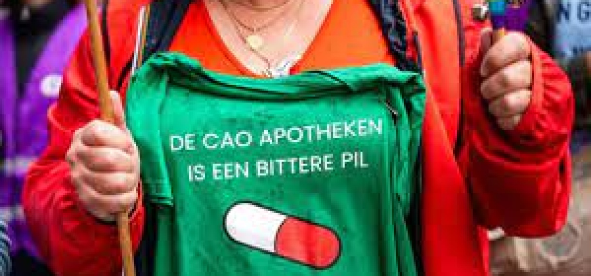 Lange rijen voor medicijnen voordat apotheekmedewerkers twee dagen staken