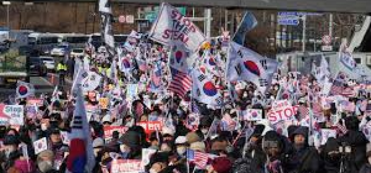 Arrestatie geschorste president Zuid-Korea mislukt, politie stuit op beveiligers