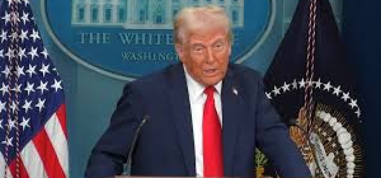 Trump geeft opmerkelijke speech over diversiteitsbeleid na vliegtuigcrash