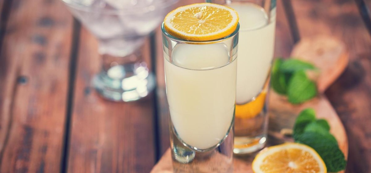 Vietnamese barman opgepakt vanwege dood toeristen na drinken mixdrankje