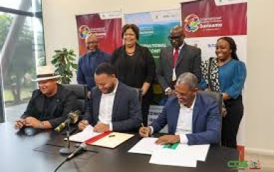 Strategische samenwerkingsovereenkomsten ondertekend om investeringen in Suriname te stimuleren