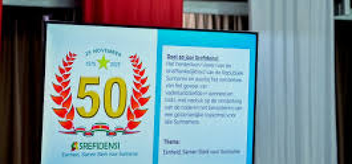 Presidentiële werkgroep onthult logo 50 jaar Srefidensi