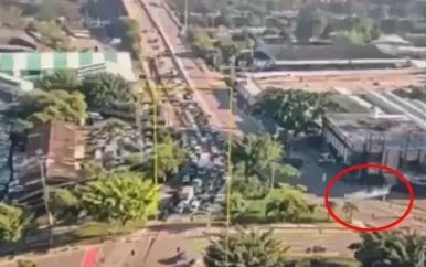 Bewakingsbeelden tonen crash vliegtuigje in São Paulo
