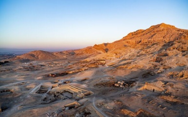 Na ruim honderd jaar weer belangrijk graf van een Egyptische koning gevonden