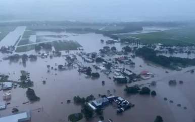 Helikopterbeelden tonen grote overstromingen in Australië