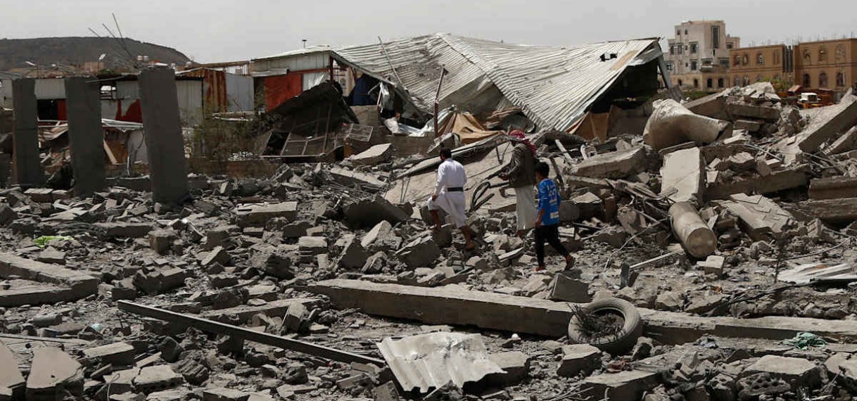 Zeker 68 doden na bombardement op migrantencentrum Jemen