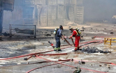 Brand in Iraanse haven na grote explosie onder controle, 70 mensen omgekomen