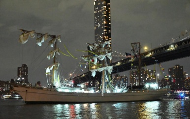 Sail ‘diep geraakt’ door ongeluk Brooklyn Bridge, Mexicaans schip zou naar Amsterdam komen