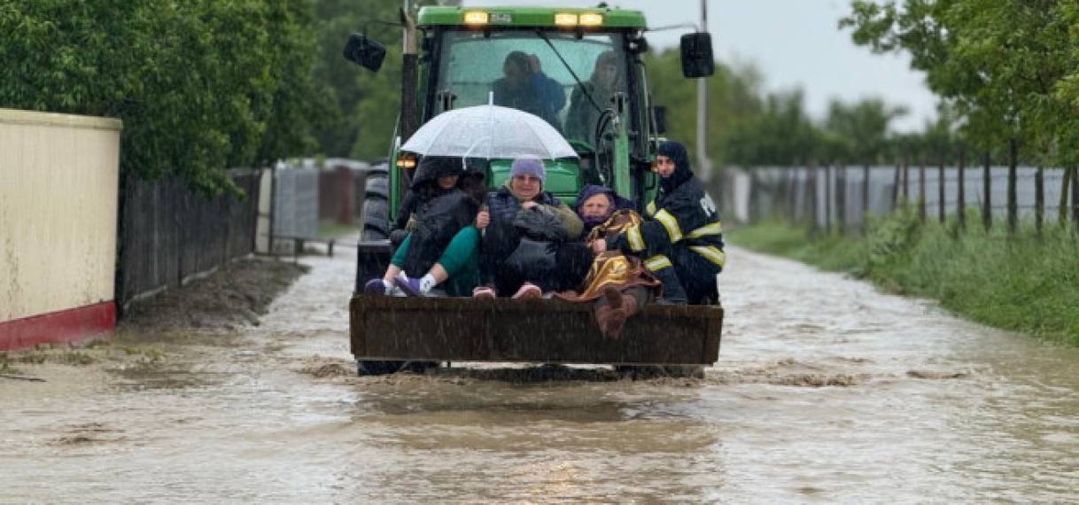 Zware overstromingen in Roemenië, bekende zoutmijn bedreigd