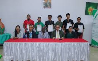 Vaklassers gecertificeerd dankzij SAO en Staatsolie Foundation