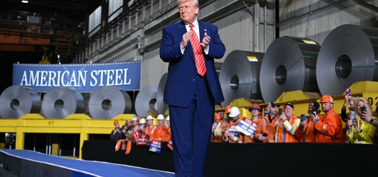 Trump verdubbelt importheffingen op staal en aluminium