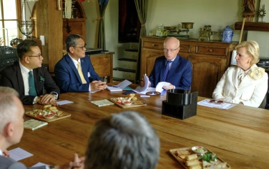 Suriname en België versterken samenwerking voor groene energie