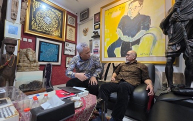 Indonesië en Suriname Verfijnen Cultureel Kader met Culturele Experts in de Fadli Zon Bibliotheek
