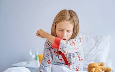 Zorgwekkende toename van kinkhoest-gevallen bij kinderen in Noord- en Zuid-Amerika