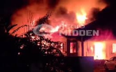 Woningbrand aan de Sewnarainweg