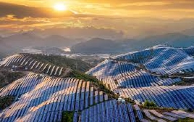 Mondiale investeringen in groene energie dit jaar dubbel zo hoog als in fossiel