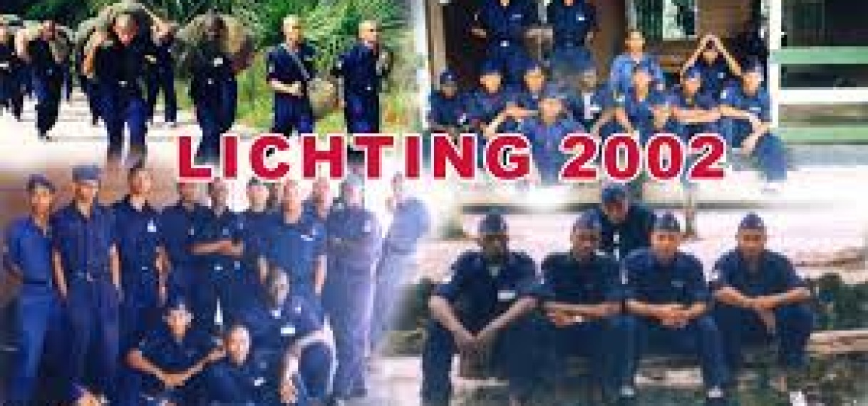 Korps Politie Suriname feliciteert lichting 1 juni 2002