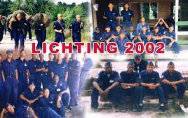 Korps Politie Suriname feliciteert lichting 1 juni 2002