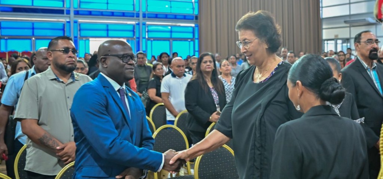 Inkomend Chief of Staff Akiemboto staat voor transparantie, discipline en doelgerichtheid