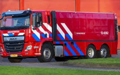 Grote brand in zwembad op vakantiepark Domburg, pand dreigt in te storten