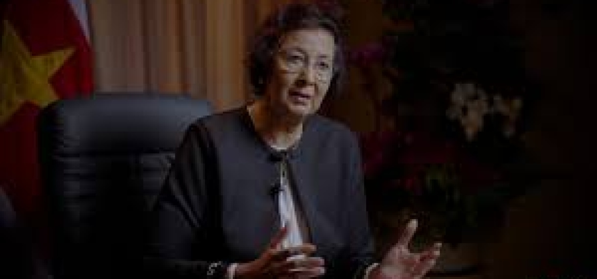 President Geerlings-Simons positief over eerste werkweek als staatshoofd