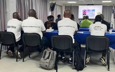 Surinaamse veiligheidsfunctionarissen getraind in opsporing van documentfraude