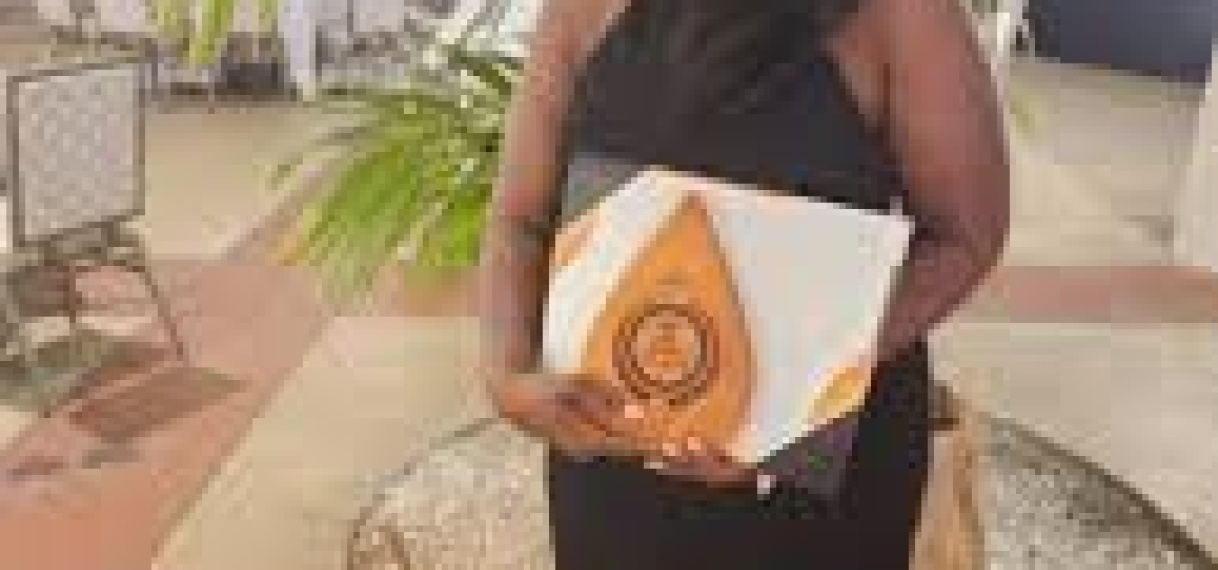 Surinaamse journalist Valerie Fris ontvangt Caribische onderscheiding voor onderzoekswerk over mensenhandel