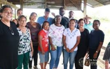 Parlementaire commissie onderzoekt verkaveling familieboerderij te Reeberg