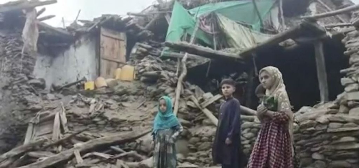 Omvang schade in Afghanistan na aardbeving nog onduidelijk, Taliban vraagt hulp