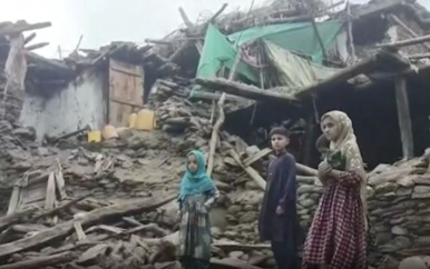 Omvang schade in Afghanistan na aardbeving nog onduidelijk, Taliban vraagt hulp