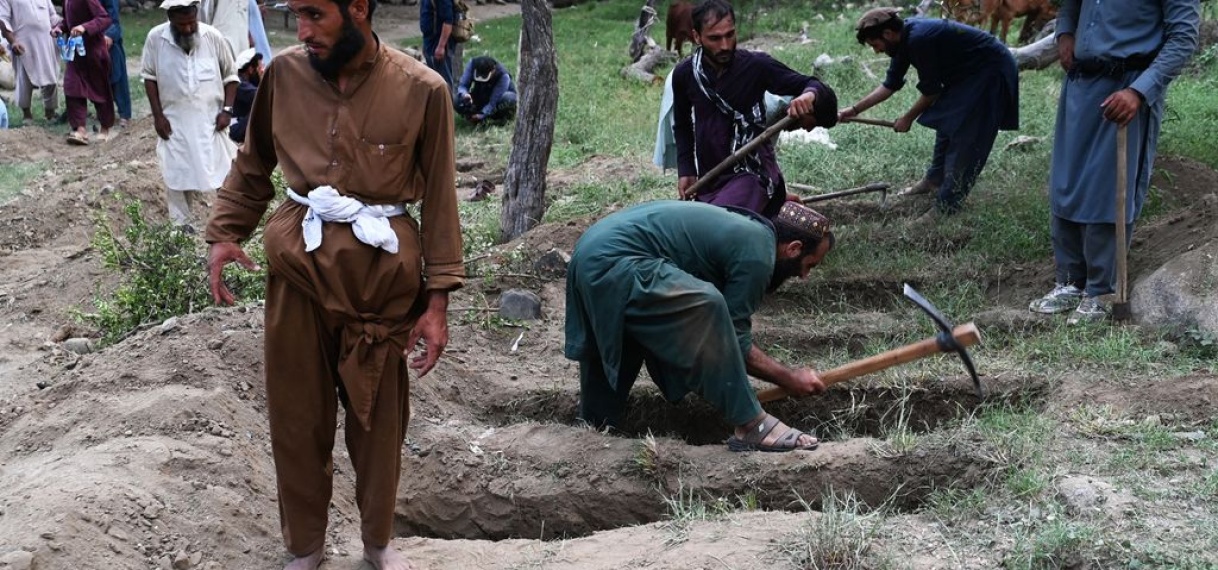UPDATE: Dodental na de aardbeving in Afghanistan loopt op tot meer dan 1400