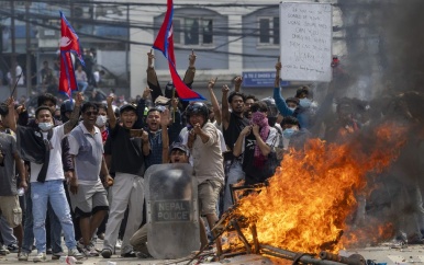 Politie opent het vuur bij protest in Nepal, zeker veertien doden gemeld